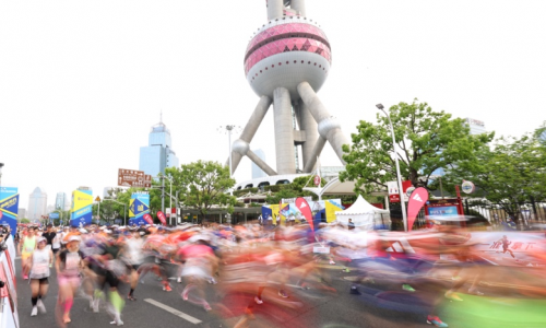 “拿下”男女双冠！——阿迪达斯再度携手上海国际半程马拉松，ADIZERO跑鞋家族系列成为精英跑者的共同选择