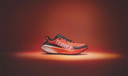 adidas TERREX发布新款越野竞训跑鞋  Agravic 3 大速恒星，竞赛野训，游刃有余